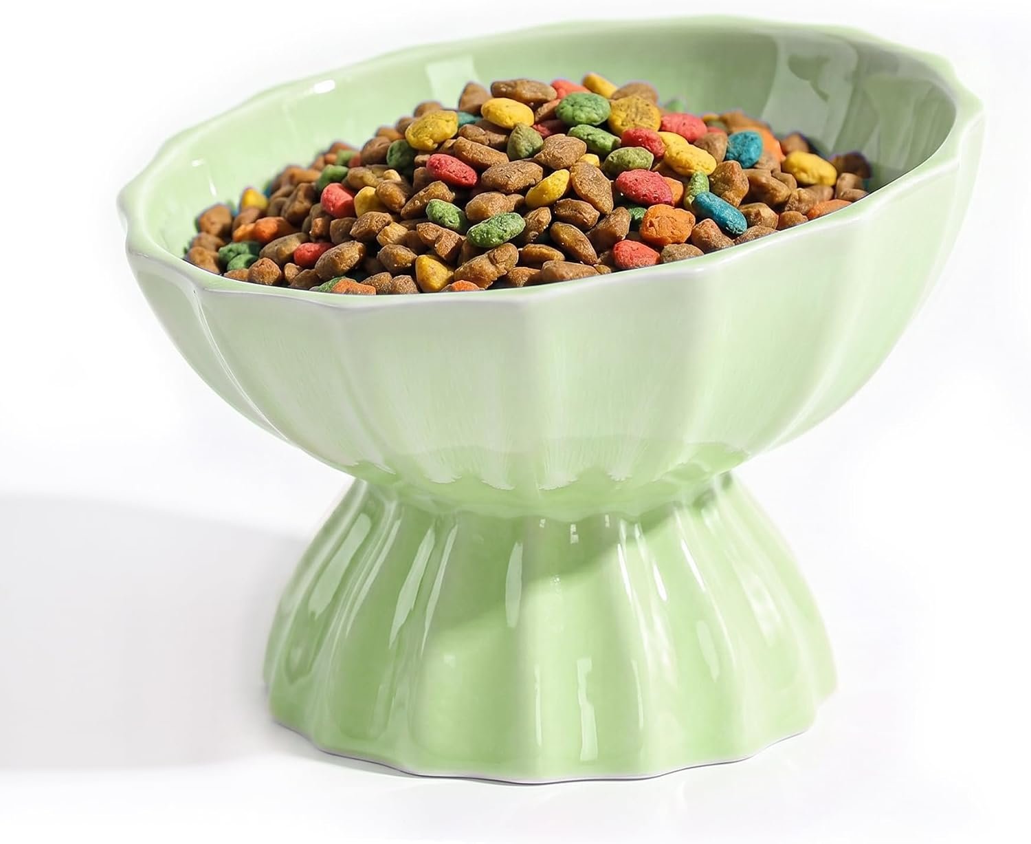 Lotus Ceramic Elevated Cat Bowl, 15° Tilted Raised Cat Dish for Food and Water, 6.1″ Extra Wide Whisker-Friendly Shallow Bowl, One-Piece Anti-Vomiting Pet Feeder for Cats and Small Dogs(Green)