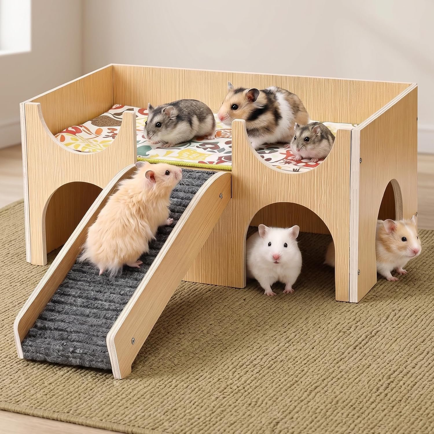Large 2-Tier Guinea Pig Castle Hideout with Non-Slip Ramp for Small Animals