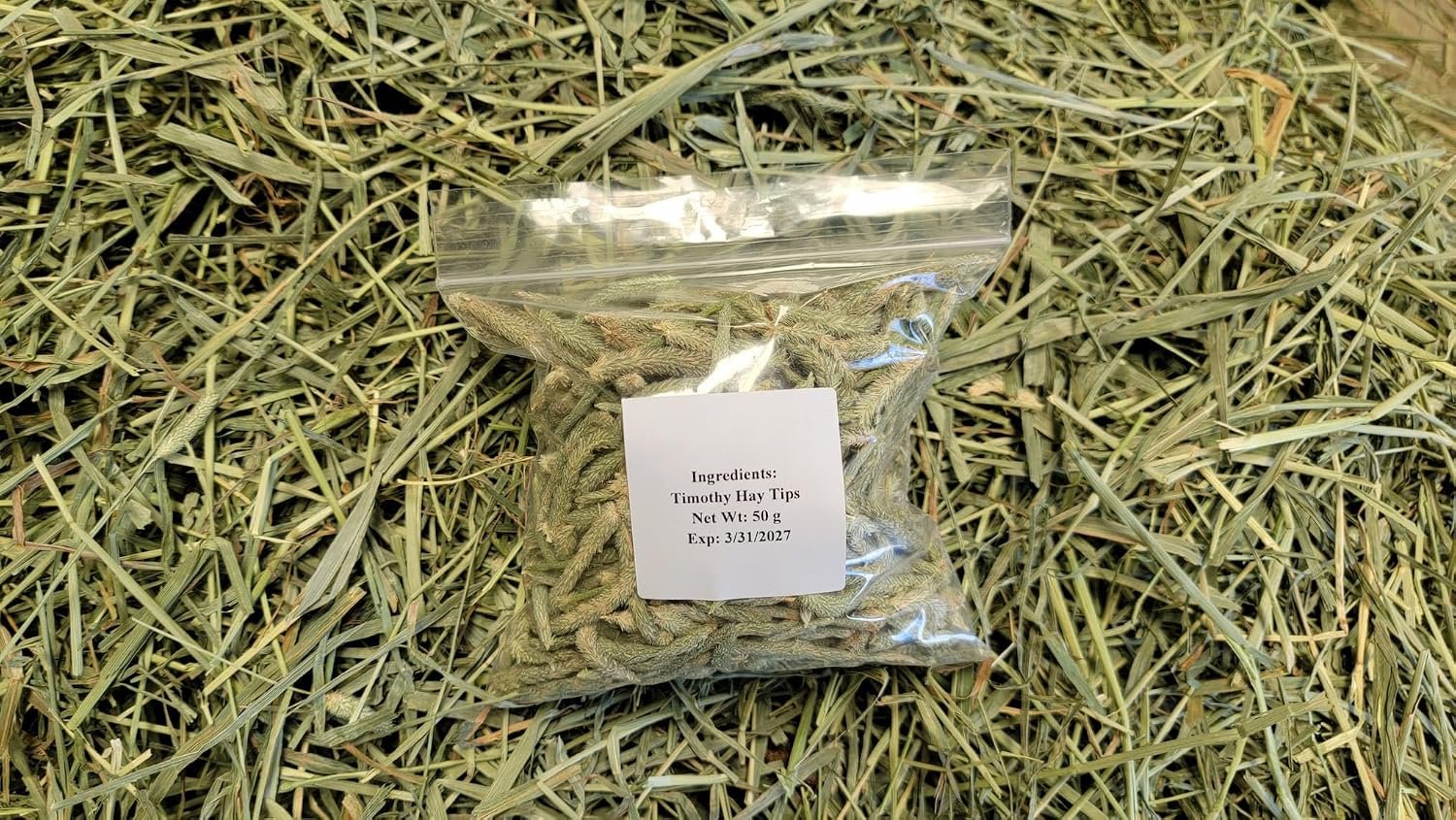 High Desert Feeds Timothy Hay Tips for Small Pets – Premium Chewy Tops for Rabbits, Guinea Pigs & Chinchillas – All-Natural, High-Fiber Treat – Hand-Harvested in the USA – 50 Gram Bag